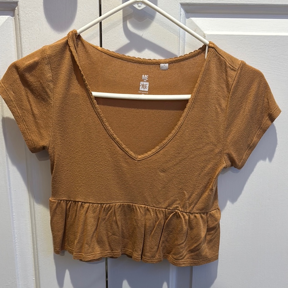 ME to WE Women's Tan V-Neck Top